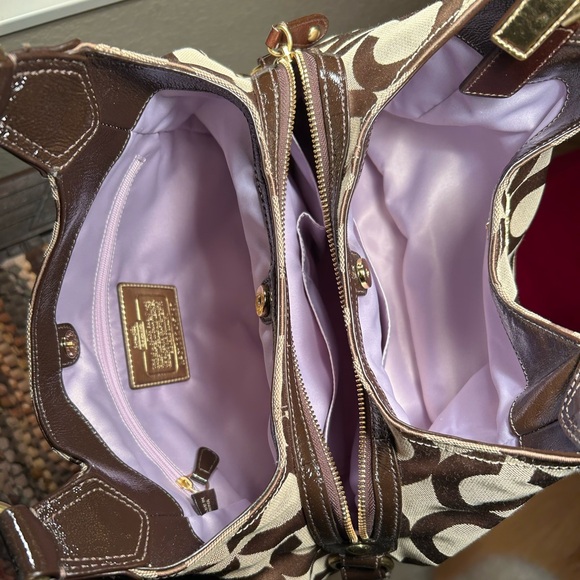 Coach Handbag - Picture 5 of 6